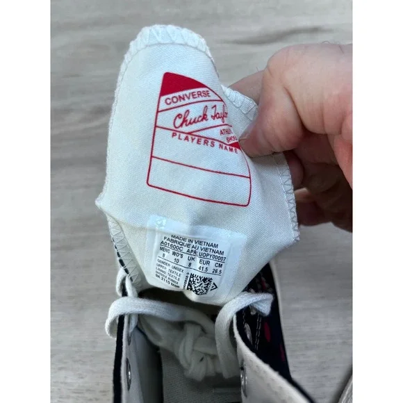 Converse Unisex Shoes M8‎ W10 Chuck Taylor 70 Embroidered Lips Love Me Black Hi - Picture 5 of 10